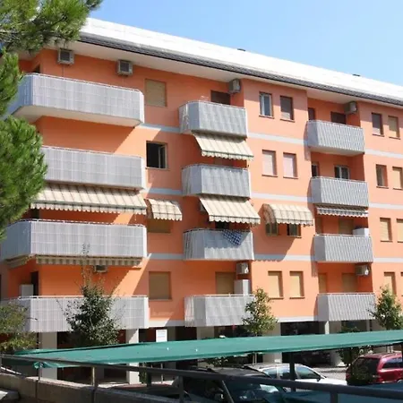 One-bedroom 150 Meters From The Sea - By Beahost Bibione