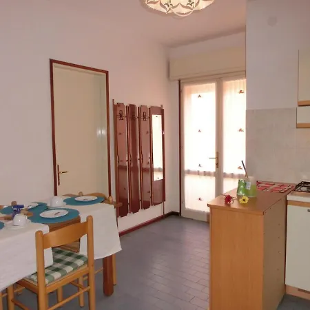 Apartment One-bedroom 150 Meters From The Sea - By Beahost